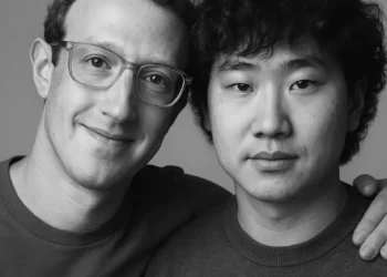 potrait of maek zuckberg and Wang