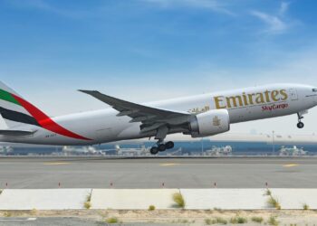 Emirates Deploys AI Engine Monitoring to Cut Flight Diversions and Maintenance Costs